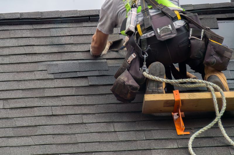 Asphalt Roofing Service in Dunlap, TN